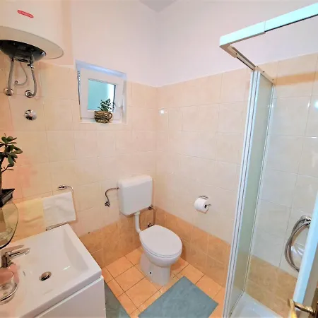 Irena Gregov 4* Mošćenička Draga
