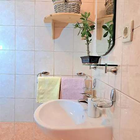 Irena Gregov Penzion Mošćenička Draga