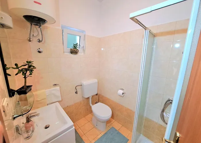 Irena Gregov 4* Mošćenička Draga